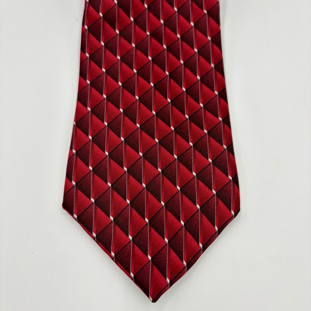 Peter Thomas Superba Red Black White 100% Silk Men's Necktie Geometric USA Tie